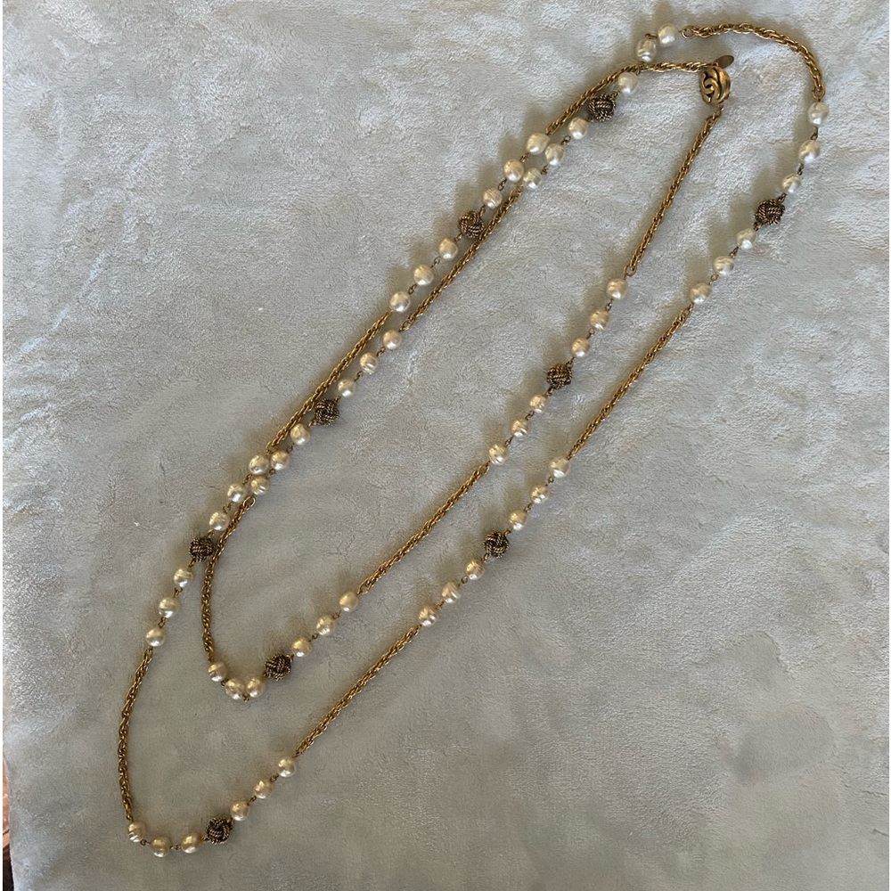 Chanel vintage long necklace